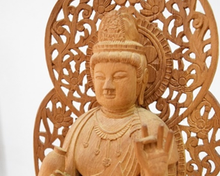 木彫り仏像